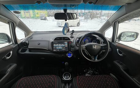 Honda Fit Shuttle I рестайлинг, 2012 год, 1 200 000 рублей, 24 фотография