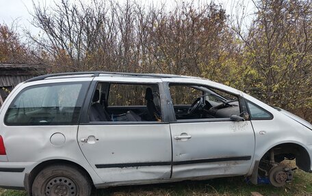 SEAT Alhambra II рестайлинг, 2002 год, 150 000 рублей, 10 фотография