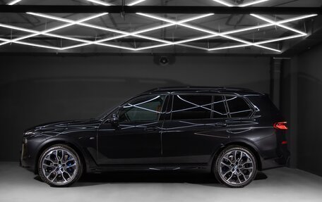 BMW X7, 2024 год, 18 000 000 рублей, 2 фотография