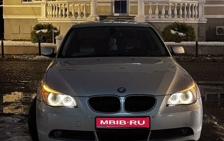 BMW 5 серия, 2004 год, 950 000 рублей, 1 фотография