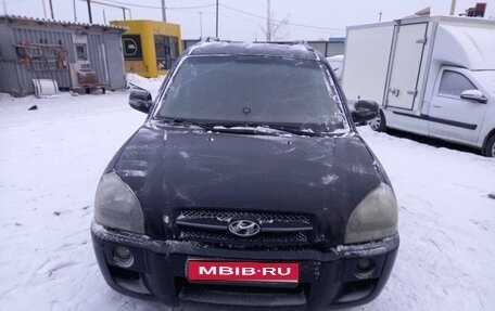 Hyundai Tucson III, 2006 год, 650 000 рублей, 1 фотография