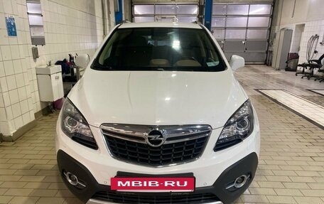 Opel Mokka I, 2014 год, 1 447 000 рублей, 2 фотография