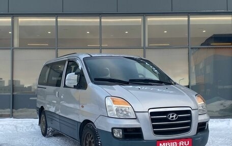 Hyundai Starex I рестайлинг, 2006 год, 599 000 рублей, 2 фотография