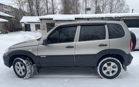 Chevrolet Niva I рестайлинг, 2014 год, 740 000 рублей, 2 фотография