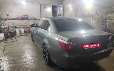 BMW 5 серия, 2007 год, 1 200 000 рублей, 3 фотография