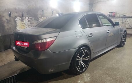 BMW 5 серия, 2007 год, 1 200 000 рублей, 4 фотография