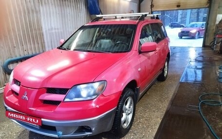 Mitsubishi Outlander III рестайлинг 3, 2004 год, 570 000 рублей, 3 фотография