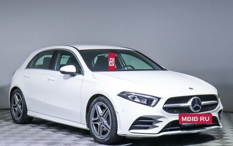 Mercedes-Benz A-Класс, 2018 год, 2 950 000 рублей, 3 фотография