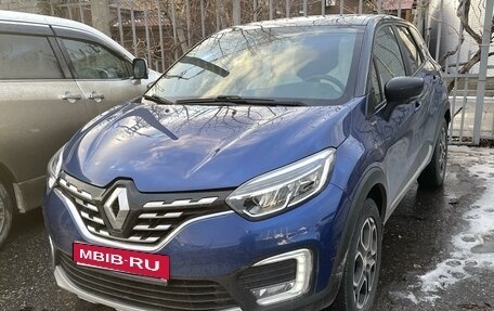 Renault Kaptur I рестайлинг, 2020 год, 1 900 000 рублей, 1 фотография