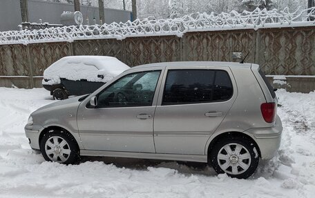 Volkswagen Polo III рестайлинг, 2000 год, 400 000 рублей, 1 фотография