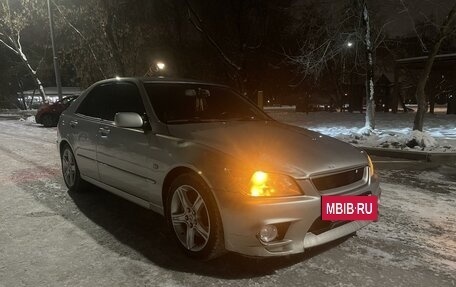 Lexus IS II рестайлинг 2, 2002 год, 800 000 рублей, 7 фотография