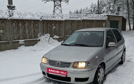 Volkswagen Polo III рестайлинг, 2000 год, 400 000 рублей, 2 фотография