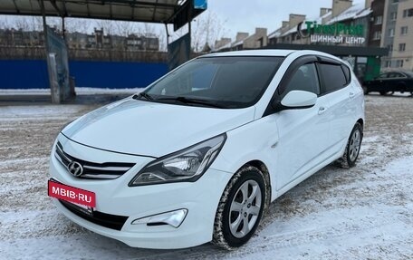 Hyundai Solaris II рестайлинг, 2014 год, 799 999 рублей, 3 фотография