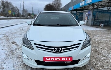 Hyundai Solaris II рестайлинг, 2014 год, 799 999 рублей, 2 фотография