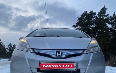 Honda Fit III, 2010 год, 830 000 рублей, 4 фотография