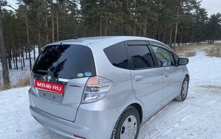 Honda Fit III, 2010 год, 830 000 рублей, 25 фотография