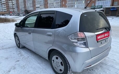 Honda Fit III, 2010 год, 830 000 рублей, 27 фотография