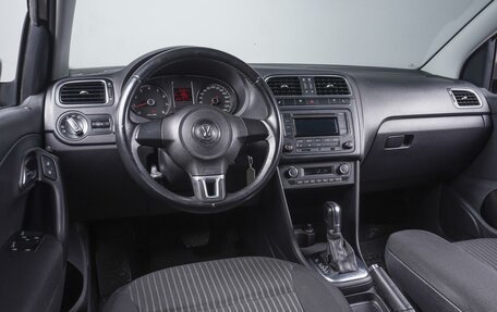 Volkswagen Polo VI (EU Market), 2012 год, 1 070 000 рублей, 6 фотография