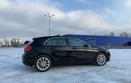 Mercedes-Benz A-Класс, 2019 год, 3 400 000 рублей, 6 фотография