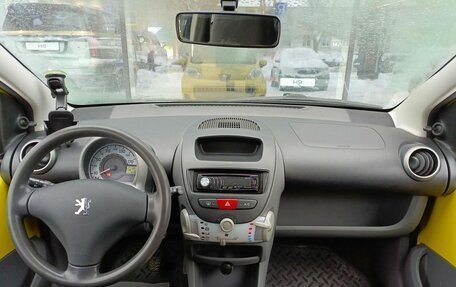 Peugeot 107 I рестайлинг, 2011 год, 555 000 рублей, 12 фотография