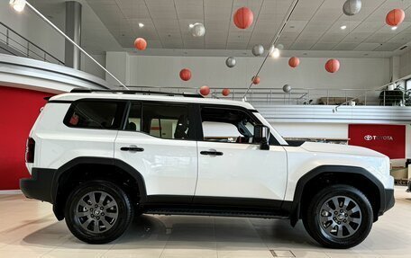 Toyota Land Cruiser Prado, 2024 год, 12 700 000 рублей, 4 фотография