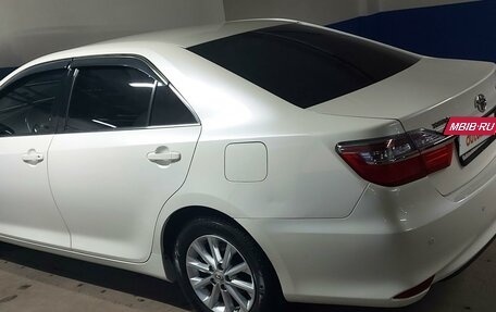 Toyota Camry, 2015 год, 1 950 000 рублей, 3 фотография