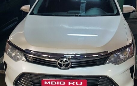 Toyota Camry, 2015 год, 1 950 000 рублей, 4 фотография