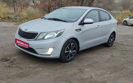 KIA Rio III рестайлинг, 2013 год, 930 000 рублей, 1 фотография