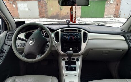 Toyota Highlander III, 2005 год, 1 200 000 рублей, 13 фотография