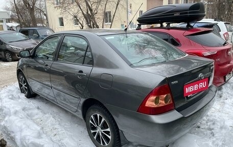 Toyota Corolla, 2005 год, 680 000 рублей, 4 фотография