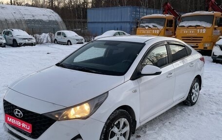 Hyundai Solaris II рестайлинг, 2021 год, 1 370 000 рублей, 1 фотография