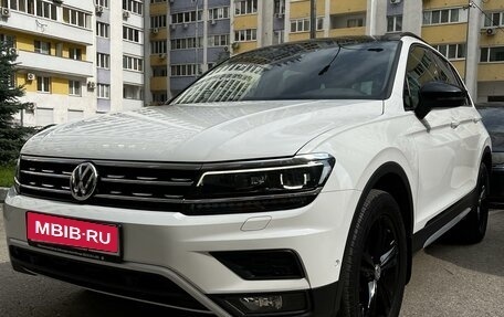 Volkswagen Tiguan II, 2019 год, 2 950 000 рублей, 1 фотография