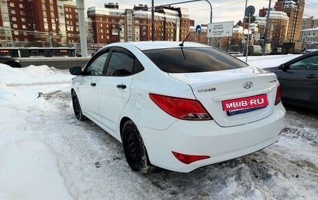 Hyundai Solaris II рестайлинг, 2014 год, 1 300 000 рублей, 9 фотография