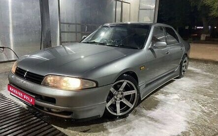 Nissan Skyline, 1994 год, 950 000 рублей, 3 фотография