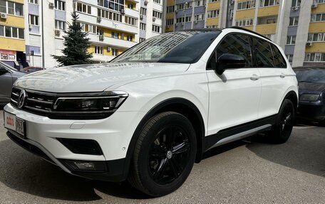 Volkswagen Tiguan II, 2019 год, 2 950 000 рублей, 2 фотография