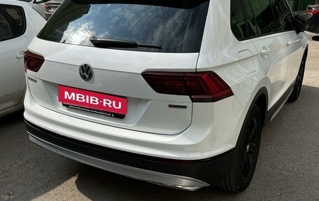 Volkswagen Tiguan II, 2019 год, 2 950 000 рублей, 6 фотография