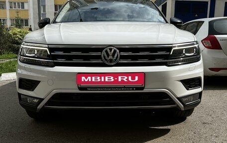 Volkswagen Tiguan II, 2019 год, 2 950 000 рублей, 3 фотография