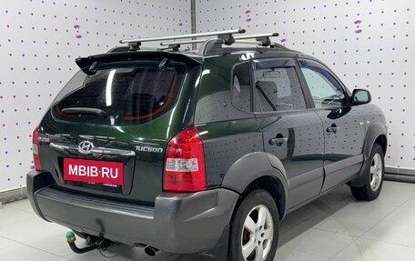 Hyundai Tucson III, 2006 год, 880 000 рублей, 2 фотография