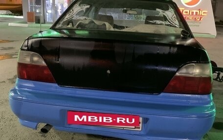 Daewoo Nexia I рестайлинг, 2000 год, 75 000 рублей, 2 фотография