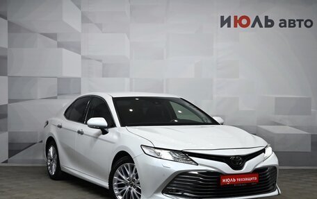 Toyota Camry, 2019 год, 3 200 000 рублей, 4 фотография