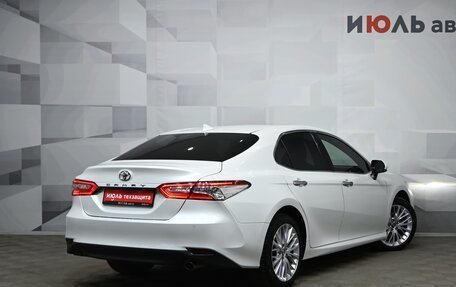 Toyota Camry, 2019 год, 3 200 000 рублей, 8 фотография