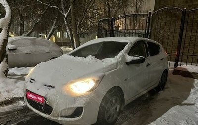 Hyundai Solaris II рестайлинг, 2012 год, 630 000 рублей, 1 фотография