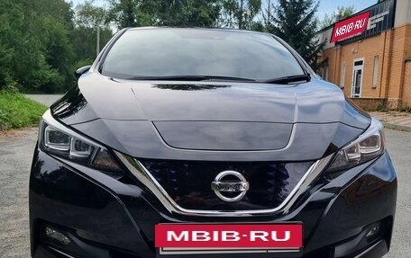 Nissan Leaf II, 2017 год, 1 580 000 рублей, 24 фотография