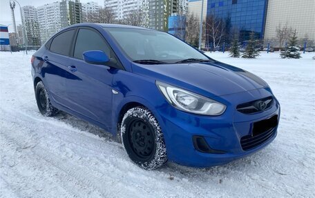 Hyundai Solaris II рестайлинг, 2011 год, 770 000 рублей, 3 фотография