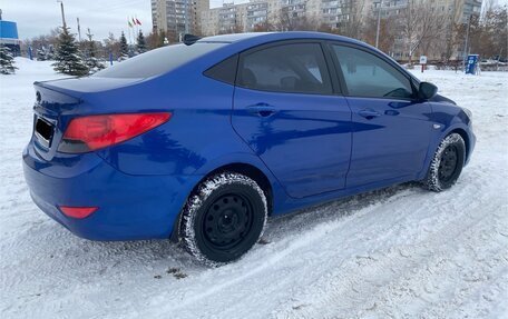 Hyundai Solaris II рестайлинг, 2011 год, 770 000 рублей, 5 фотография