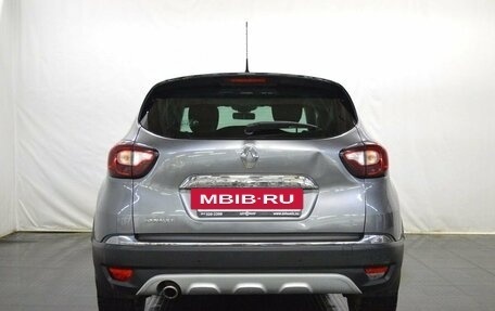 Renault Kaptur I рестайлинг, 2017 год, 1 265 000 рублей, 6 фотография