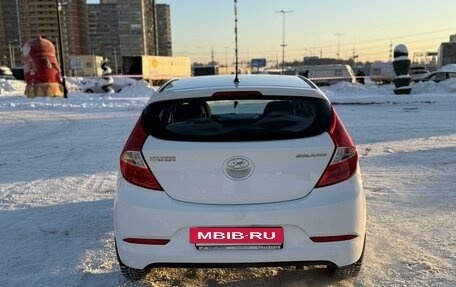 Hyundai Solaris II рестайлинг, 2015 год, 925 000 рублей, 4 фотография