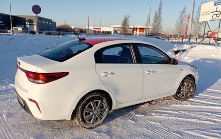 KIA Rio IV, 2018 год, 1 780 000 рублей, 19 фотография