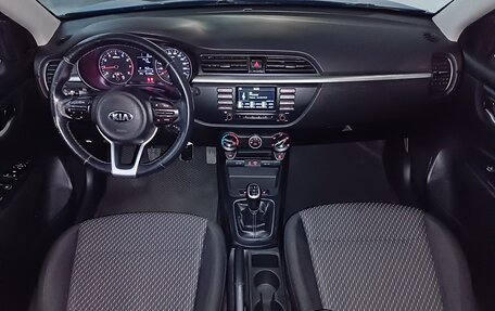 KIA Rio IV, 2017 год, 1 100 000 рублей, 13 фотография