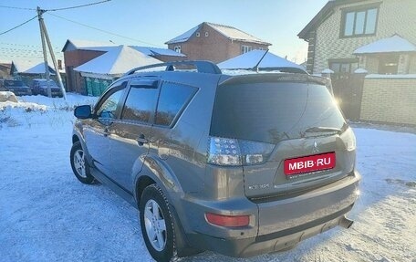 Mitsubishi Outlander III рестайлинг 3, 2011 год, 1 400 000 рублей, 6 фотография